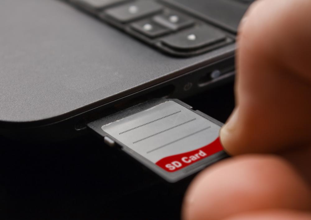 The SD card is a type of flash memory card that can be used with computers, digital cameras and other devices.