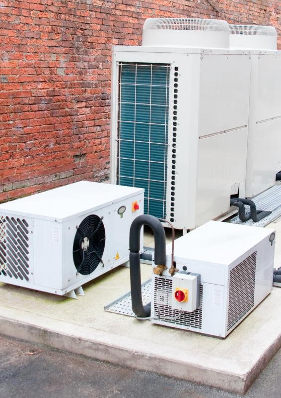 A digital manometer can be used for air conditioning maintenance.