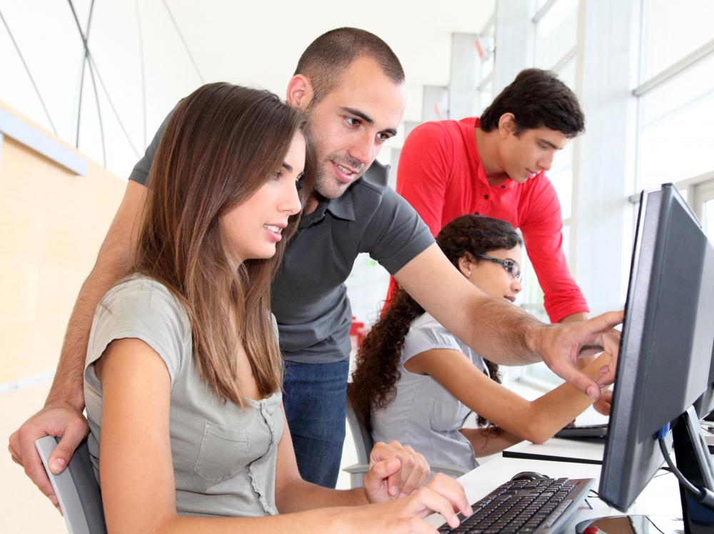 Taking a course from a computer expert can help individuals better utilize their computer.