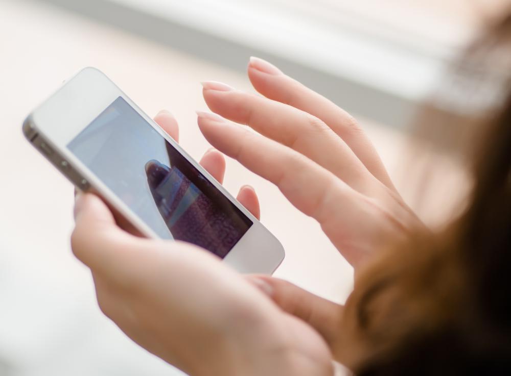 Smartphone users may dial the code *67 to reverse caller ID.