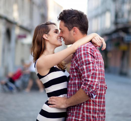Couples who meet through internet dating should refrain from being too affectionate too quickly.