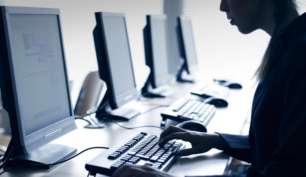Typing courses are designed to help people pick up the basics of typing quickly.