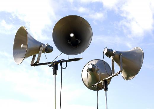 Horn antenna designs are often used for live sound systems.