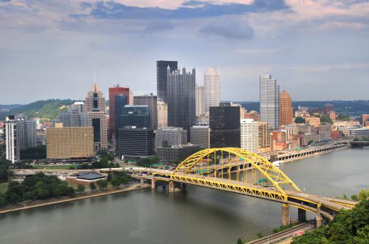 Pittsburgh has embraced the idea of providing free wireless network access everywhere in the city.