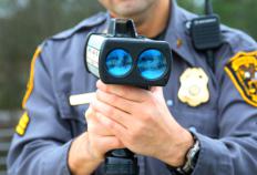 什么是雷达探测器？ （附图片）