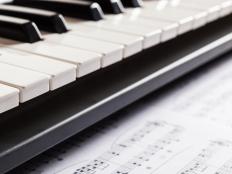 什么是 MIDI 电缆？ （附图片）